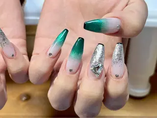 ネイル 鈴木 叶のネイルデザイン