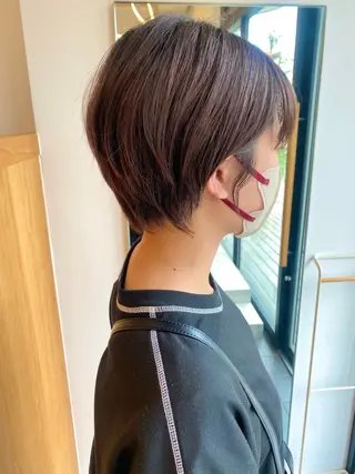 ショート カラー 艶髪🌟髪質改善✨ Zinaヤマダ チサのヘアスタイル