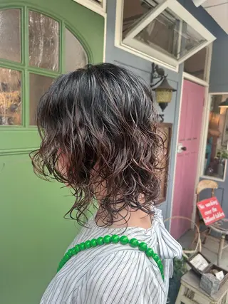 ミディアム カラー パーマ 清水千優/パーマ/透 明感カラー/メンズのヘアスタイル