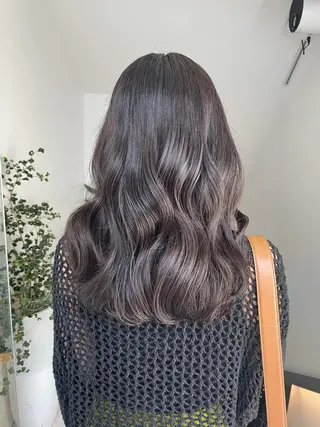 ロング カラー デザインカラー 🎀REINA🎀のヘアスタイル