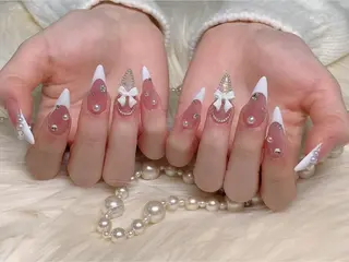 ネイル ネイルサロンAiri 長さ出し·シンプルのネイルデザイン