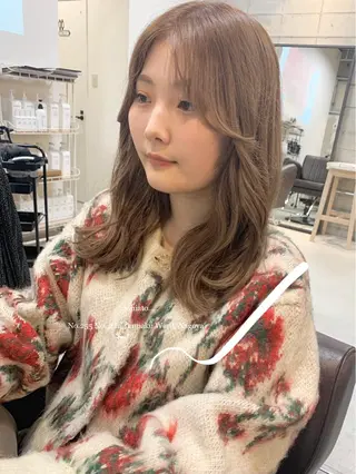 ロング カラー 新海 芳樹のヘアスタイル