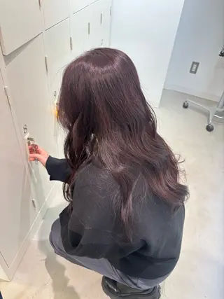 ロング カラー EIGHT ／SHU🩶のヘアスタイル