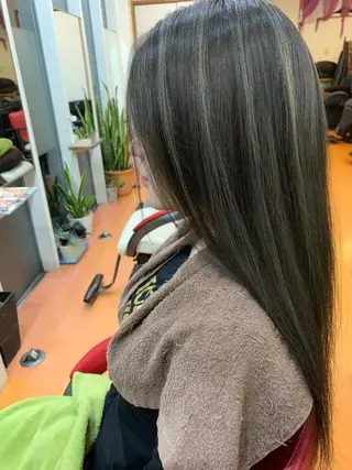 セミロング カラー Tina所属・「Tina」一木 智之のヘアスタイル