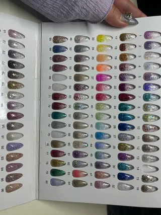 ネイル Nail Happiness所属・S. Akaneのネイルデザイン