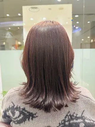 ミディアム 久保 響香のヘアスタイル