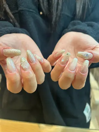 ネイル 韓国ネイル🤍 イワサキ　リコ🍒のネイルデザイン