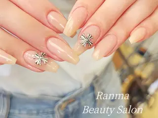 ミディアム Ranma Beautyのネイルデザイン