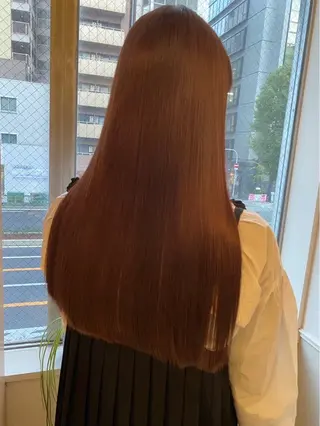 ロング akari/ 透明感/ワンカラーのヘアスタイル