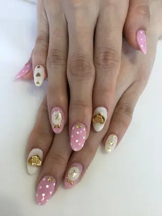 ネイル 💎🐰 saki. m 🐰💎のネイルデザイン