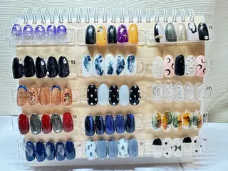 ネイル CREST(天王寺) 吉美 yoshimiのネイルデザイン