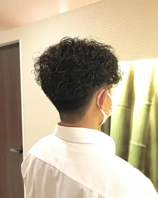 パーマ メンズ チーフデザイナー 若林　麻衣のヘアスタイル