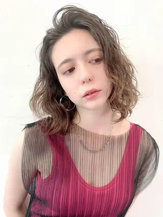 ミディアム パーマ レイヤーカット/艶髪 ✨💭KIRARIのヘアスタイル