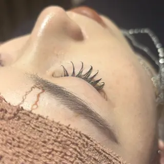 マツエク・マツパ MODEK's阿倍野 SANAのヘアスタイル