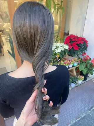 セミロング カラー 安永 涼のヘアスタイル