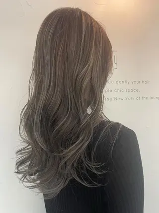 ロング カラー Avery NEWYORK所属・Avery SHINのヘアスタイル