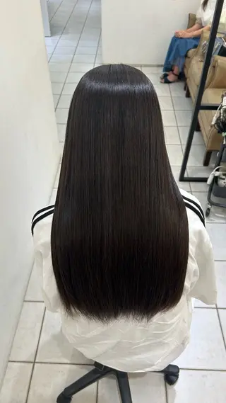 ロング パーマ 髪質改善／艶髪／ タカハシ セリナのヘアスタイル