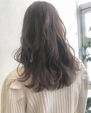 セミロング カラー nakahara madokaのヘアスタイル