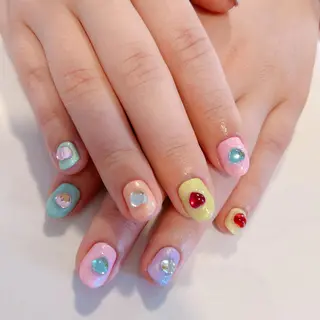 ネイル NAIL SALON ｔｏｇｇｙのネイルデザイン