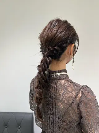 ロング ヘアアレンジ 【暖色カラー特化】 中山由梨のヘアスタイル