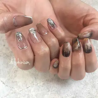 ロング ネイル 岡本 友恵のネイルデザイン