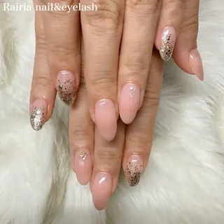 ネイル Rairia   nail所属・屋敷 理奈のネイルデザイン
