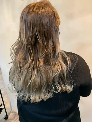 ロング 山本 みきのヘアスタイル