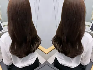 ロング AKANE 【zina新宿】のヘアスタイル