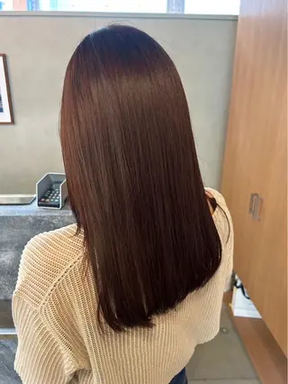 セミロング カラー 平良 那生のヘアスタイル