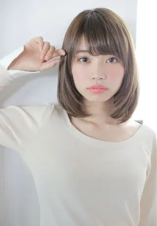 ミディアム もりた まおのヘアスタイル