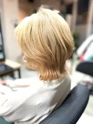 ショート カラー ✨髪質改善/ハイトー ン/艶髪高山のヘアスタイル