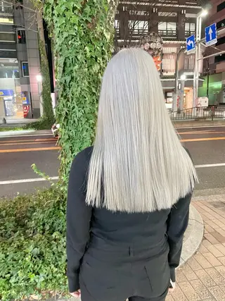 ロング カラー インク 美容院のヘアスタイル