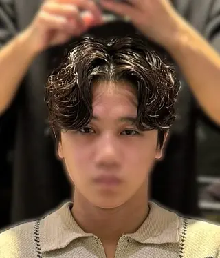 ショート パーマ メンズ YUKI🇰🇷 カルマ／ダウンパーマのヘアスタイル