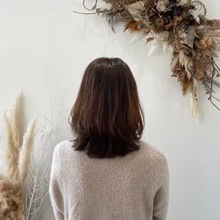 セミロング 松本 玲菜のヘアスタイル