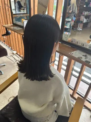 ミディアム ALOHANA所属・ALOHANA/ Riiのヘアスタイル