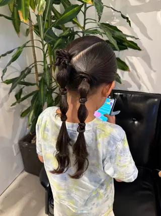 ロング ヘアアレンジ キッズ 黒岩 珠奈のヘアスタイル