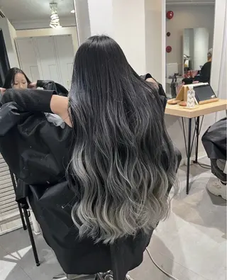 ロング カラー ROBIN所属・指名数No.1 /NAOYAのヘアスタイル