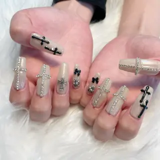 ネイル ゴテゴテ💙ワンホン リオナのネイルデザイン