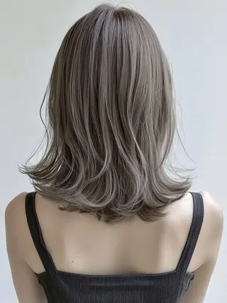 セミロング 暖色カラー🩷 ハイトーン🦋/紗矢のヘアスタイル