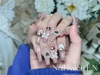 ネイル E.N🦋 長さ出し/持ち込みのネイルデザイン