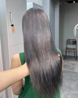 ロング カラー ミルクティーベージュ 💫HARUTOのヘアスタイル