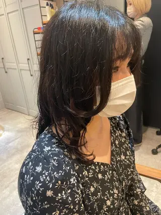 ミディアム RAF   TOKYO所属・複雑履歴に対応ブリー チ無しダブルカラーのヘアスタイル