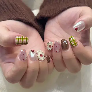 ネイル 新井 ひなののネイルデザイン