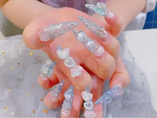 ネイル ネイルサロンエクラ 🫧Shizukaのネイルデザイン