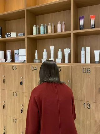 ミディアム カラー 平井 真由のヘアスタイル