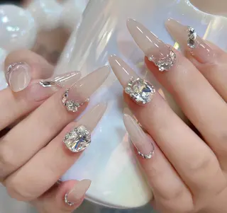 ネイル D-BEAUTY Nailsalonのネイルデザイン
