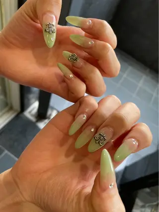 ネイル 心斎橋Salon Epokkuのネイルデザイン