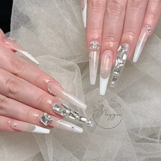 ネイル Maggie Nail🦩のネイルデザイン