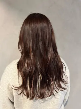 カラー 小林 愛弥のヘアスタイル