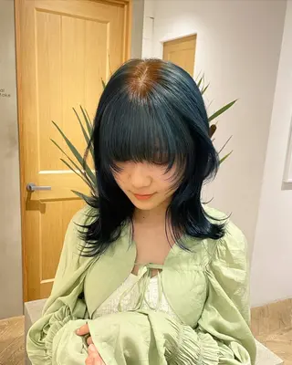 ミディアム LOREN/ miuのヘアスタイル